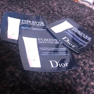 クリスチャンディオール(Christian Dior)のディオール   スキンフォーエヴァースキンヴェール001試供品(サンプル)3個　(化粧下地)