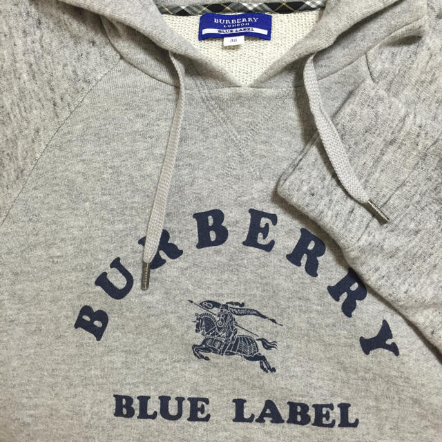 BURBERRY(バーバリー)のかぼす様専用 バーバリーブルーレーベル パーカーワンピース Mサイズ レディースのワンピース(ひざ丈ワンピース)の商品写真