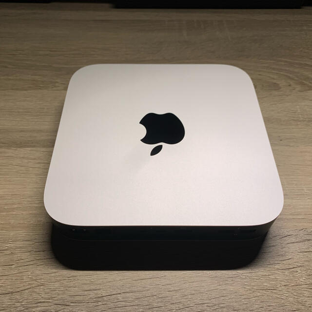 Apple(アップル)のMac mini late2020(M1) 16GB スマホ/家電/カメラのPC/タブレット(デスクトップ型PC)の商品写真