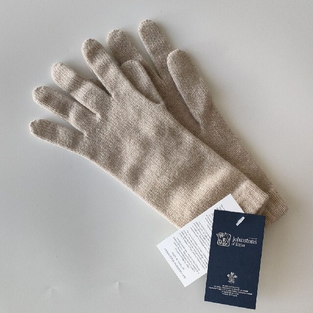 新品✨ジョンストンズ/Johnstons of Elgin NATURAL 手袋 | distrasa