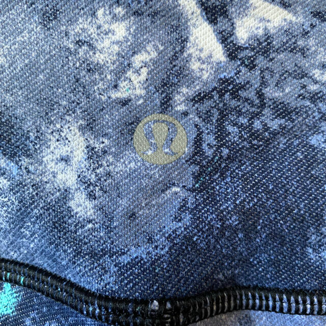 lululemon(ルルレモン)のルルレモン　lulullemon ヨガレギンス　ヨガ スポーツ/アウトドアのトレーニング/エクササイズ(ヨガ)の商品写真