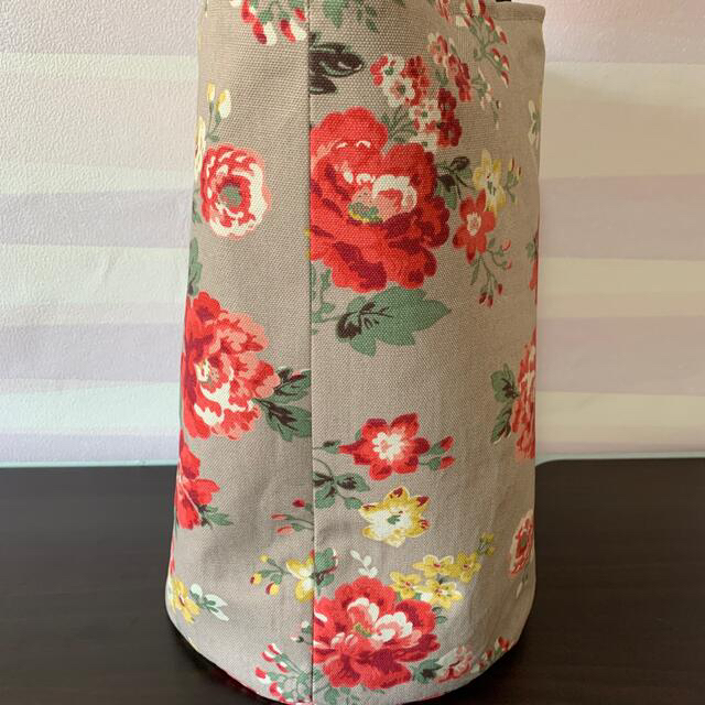 Cath Kidston(キャスキッドソン)のハンドメイド　バケツ型トートバック（キャスキッドソン） レディースのバッグ(トートバッグ)の商品写真