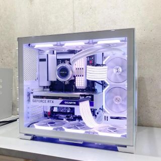 LIAN LI VISION ゲーミングPC / RTX3070