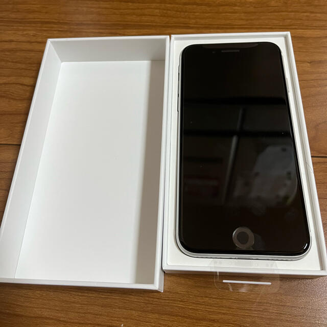 iPhone　SE2 第2世代 白 64GB simフリー　本体