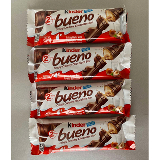 Ferrero Kinder Buenoダークチョコレート4個(菓子/デザート)