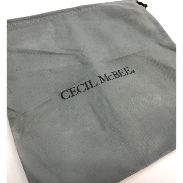 CECIL McBEE(セシルマクビー)の新品未使用 CECIL McBEE(セシルマクビー) プレート金具ラウンド長財布 レディースのファッション小物(財布)の商品写真