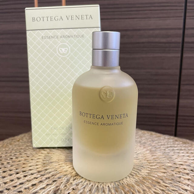 Bottega Veneta(ボッテガヴェネタ)のBOTTEGA VENETA 香水ESSENCE AROMATIQUE 90ml コスメ/美容の香水(香水(女性用))の商品写真