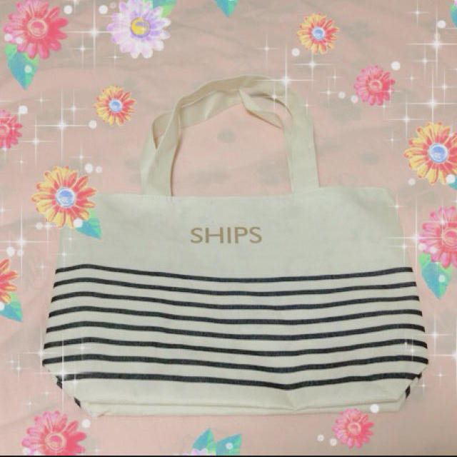 SHIPS(シップス)のSHIPS♡新品リバーシブルトート レディースのバッグ(トートバッグ)の商品写真