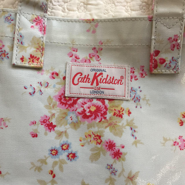 Cath Kidston(キャスキッドソン)の花柄トートバッグ レディースのバッグ(トートバッグ)の商品写真