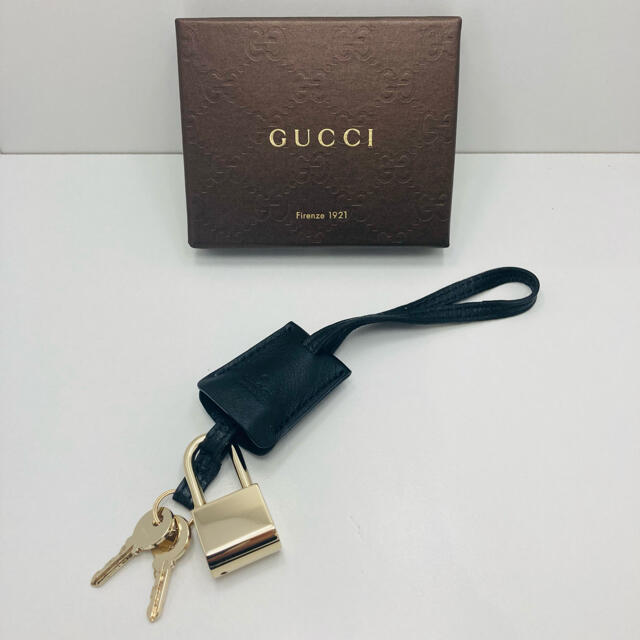 Gucci - 美品 GUCCI グッチ 南京錠 鍵2本 クロシェット付き パドロック