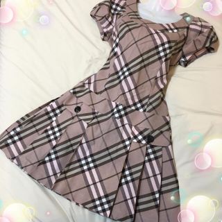 バーバリー(BURBERRY)の美品♡バーバリー ブルーレーベル ピンクチェックワンピース♡ウール(ミニワンピース)