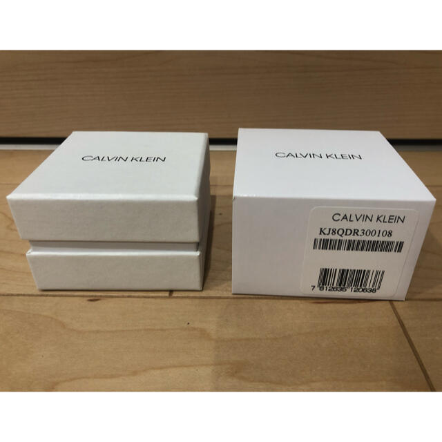 Calvin Klein(カルバンクライン)の ☆美品☆CALVIN KLEIN 3リングセット Groovy（グルーヴィー） メンズのアクセサリー(リング(指輪))の商品写真