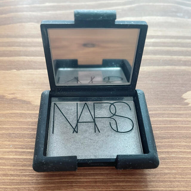 NARS(ナーズ)のNARS  シングルアイシャドウ2062 コスメ/美容のベースメイク/化粧品(アイシャドウ)の商品写真