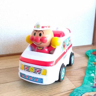 アンパンマン(アンパンマン)のアンパンマンおしゃべり救急車🚑おまけ付(キャラクターグッズ)