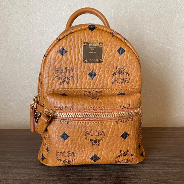 MCM(エムシーエム)のMCM ミニ　リュック　バックパック　back pack mini レディースのバッグ(リュック/バックパック)の商品写真