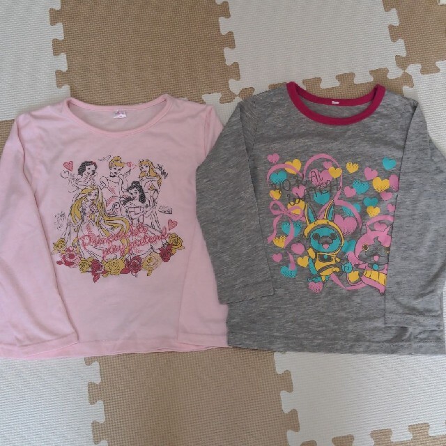 アース様専用 女の子用120cmロンT2枚セット キッズ/ベビー/マタニティのキッズ服女の子用(90cm~)(Tシャツ/カットソー)の商品写真