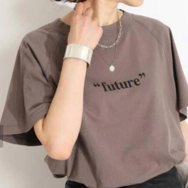 IENA(イエナ)のUPPER HIGHTS 別注ロゴTシャツ レディースのトップス(Tシャツ(半袖/袖なし))の商品写真