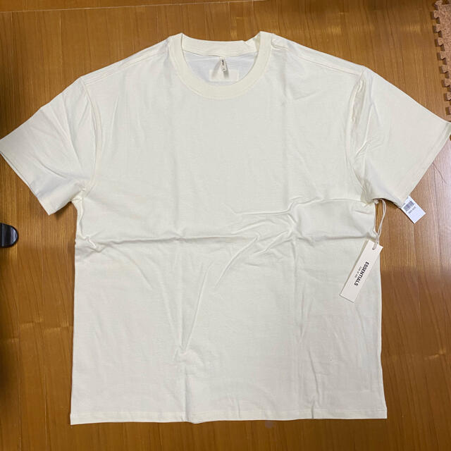 FOG ESSENTIALS fear of god Tシャツ