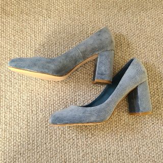 ザラ(ZARA)のZARA　ベルベット地のパンプス　スモーキーブルー　35　(ハイヒール/パンプス)