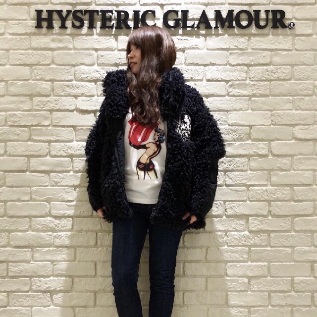 HYSTERIC GLAMOUR(ヒステリックグラマー)のHYSTERIC GLAMOUR ワッペン付きスタンドカラーブルゾン レディースのジャケット/アウター(ブルゾン)の商品写真