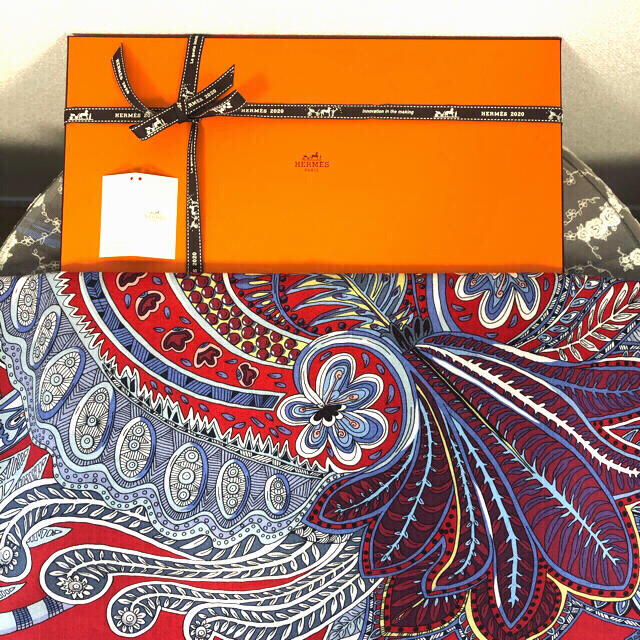 Hermes(エルメス)の［極美品］エルメス　カシシル　マハラニの庭　カレジェアン140 レディースのファッション小物(ストール/パシュミナ)の商品写真