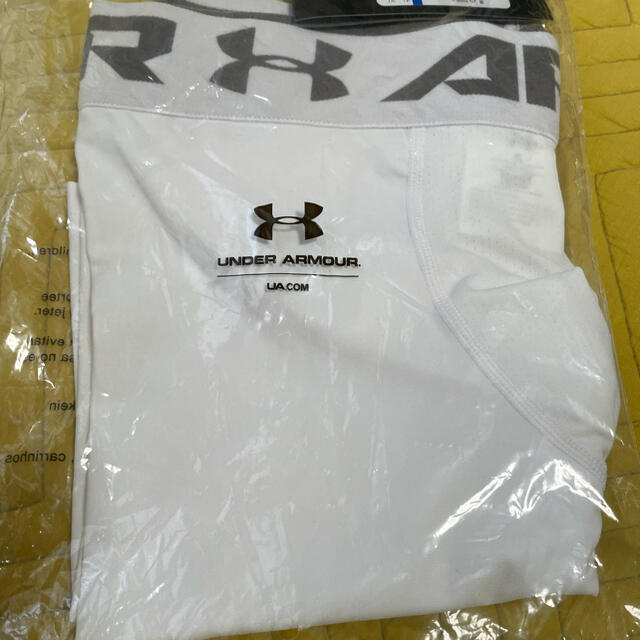 UNDER ARMOUR(アンダーアーマー)のUNDERARMOUR三点セット メンズのトップス(Tシャツ/カットソー(半袖/袖なし))の商品写真