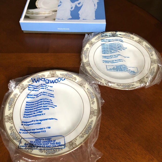 Wedgwood 未使用美品 ウェッジウッド クリブデン デザート皿 2枚 お箱無し の通販 By Ivy Ave ウェッジウッドならラクマ Wedgwood 未使用美品 ウェッジウッド クリブデン デザート皿 2枚 お箱無し の通販 By Ivy Ave ウェッジウッドならラクマ