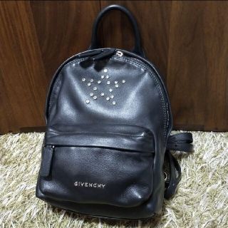 ジバンシィ(GIVENCHY)のGIVENCHY ジバンシースタッズスタースタッズリュックサック(リュック/バックパック)