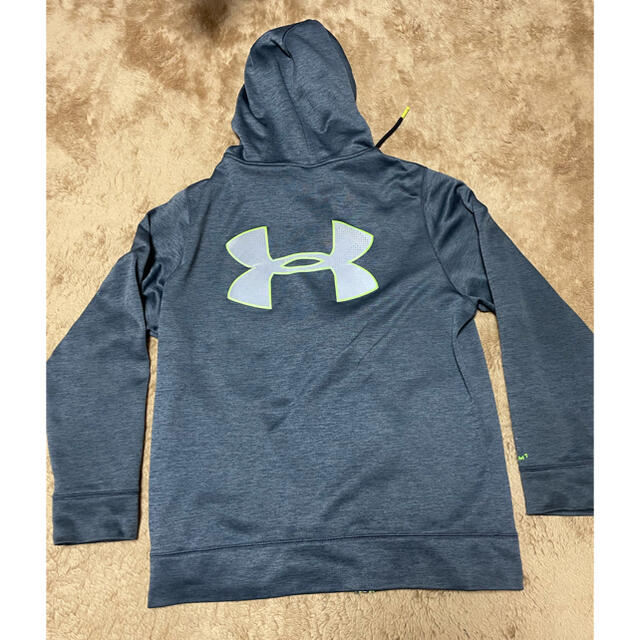 UNDER ARMOUR(アンダーアーマー)のパーカー スポーツ/アウトドアのトレーニング/エクササイズ(その他)の商品写真