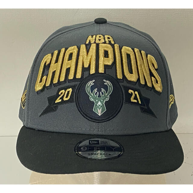 NEW ERA(ニューエラー)のNBA/ニューエラ/2021/バックス/チャンピオン/キャップ/帽子/限定/美品 メンズの帽子(キャップ)の商品写真