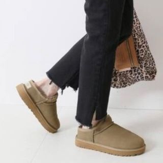 UGG クラシックスリッパ フレームワーク