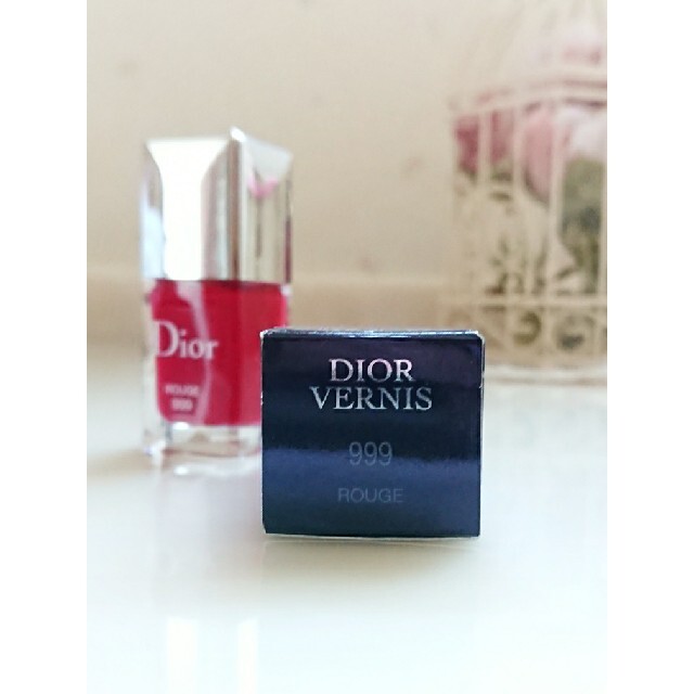 Dior(ディオール)のDior ヴェルニ ネイル レッド コスメ/美容のネイル(マニキュア)の商品写真