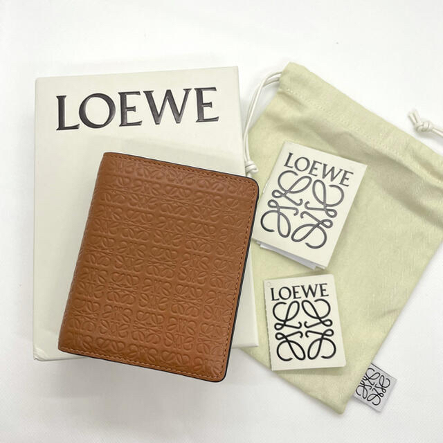 ■専用■ LOEWE コンパクト ジップ ウォレット(エンボスシルク カーフ)専用