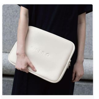 シロ(shiro)のShiro パソコンケース　PCケース　13インチ対応　非売品　(その他)