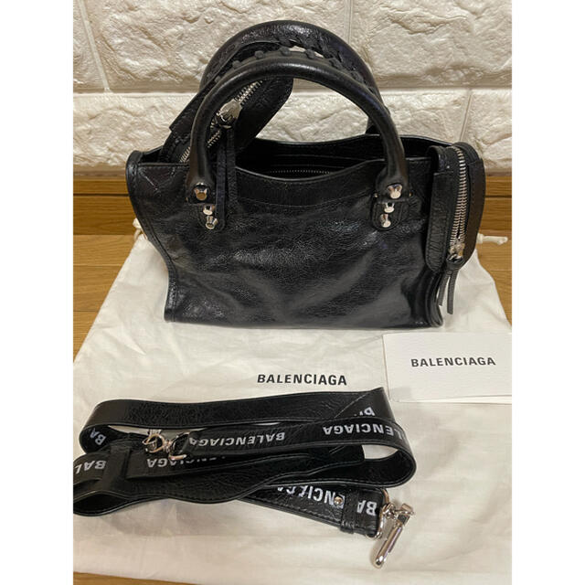 激安通販の Balenciaga - 未使用に近いバレンシアガ ミニバック