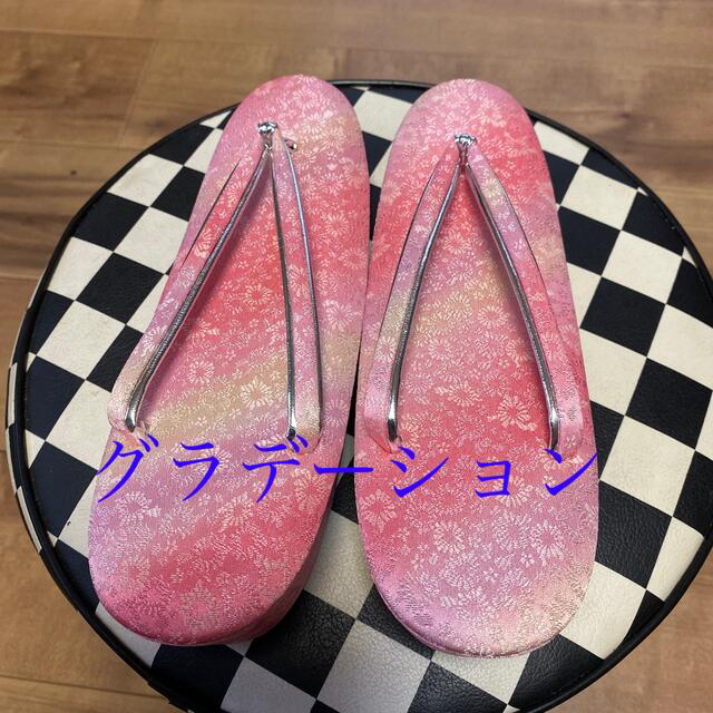 [🌸新品:未使用　ピンクの草履と２ＷバッグのSET🌸] レディースの靴/シューズ(下駄/草履)の商品写真