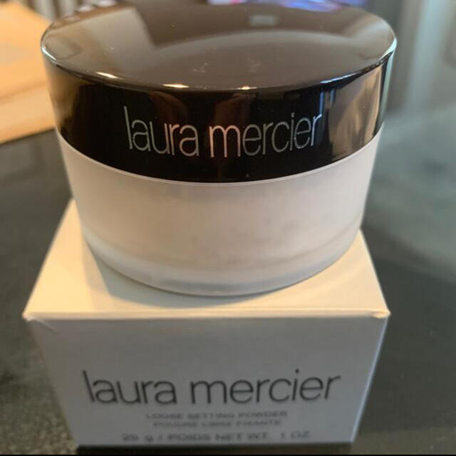 laura mercier(ローラメルシエ)のローラメルシエ フェイスパウダー コスメ/美容のベースメイク/化粧品(フェイスパウダー)の商品写真