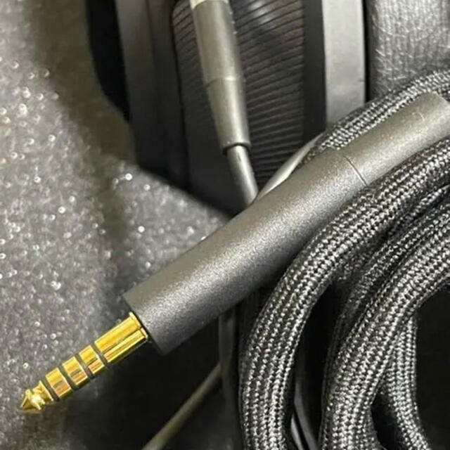 SENNHEISER(ゼンハイザー)のSENNHEISER 国内正規　CH 800 P 4.4mm純正バランスケーブル スマホ/家電/カメラのオーディオ機器(ヘッドフォン/イヤフォン)の商品写真