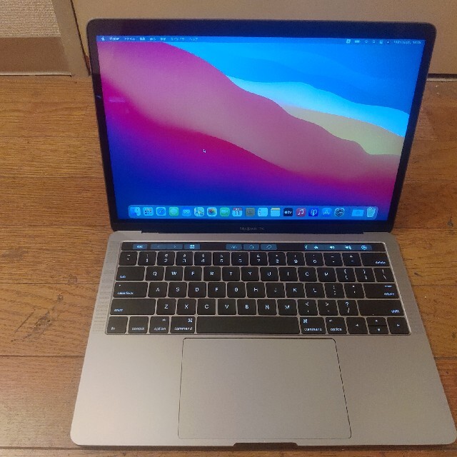 Apple(アップル)のMacBook Pro 13-inch 2016 Core i7 1TB us スマホ/家電/カメラのPC/タブレット(ノートPC)の商品写真
