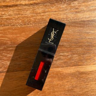 イヴサンローランボーテ(Yves Saint Laurent Beaute)のイヴサンローラン 口紅 ピュールクチュール ヴェルニ　ヴェニルクリーム 401(口紅)