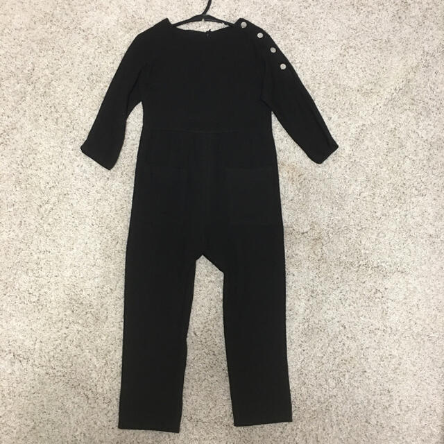 ZARA KIDS(ザラキッズ)のZARAキッズ　オールインワン黒122㎝　プラスネイビーパンツ　ストライプシャツ キッズ/ベビー/マタニティのキッズ服女の子用(90cm~)(パンツ/スパッツ)の商品写真