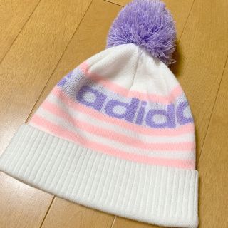 アディダス(adidas)のadidas ポンポンニット(ニット帽/ビーニー)