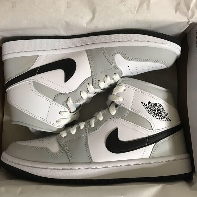 Nike Wmns Air Jordan 1 Mid "Grey Fog"