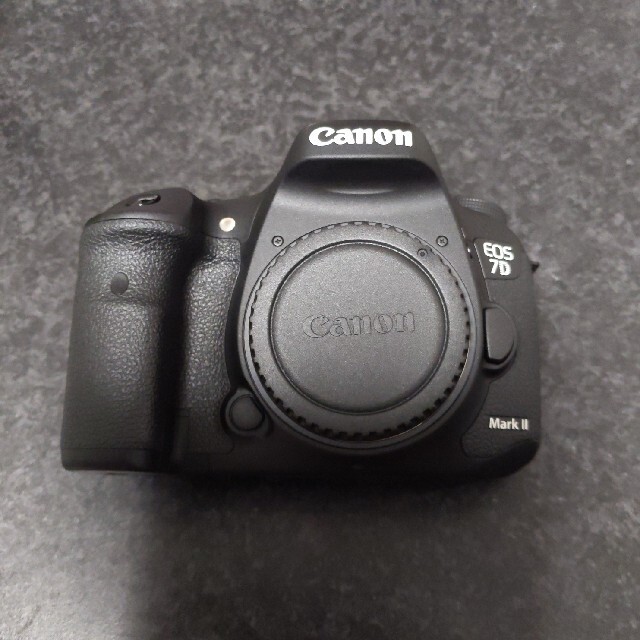 Canon(キヤノン)の【美品】Canon 7DmarkⅡ スマホ/家電/カメラのカメラ(デジタル一眼)の商品写真