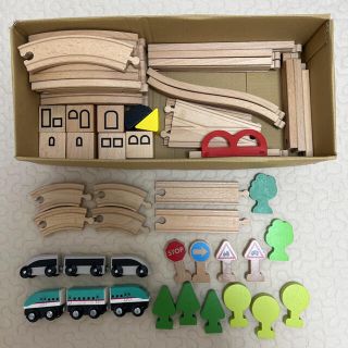 ブリオ(BRIO)のおぎさま専用　木製電車&レールセット　BRIOもあり(電車のおもちゃ/車)