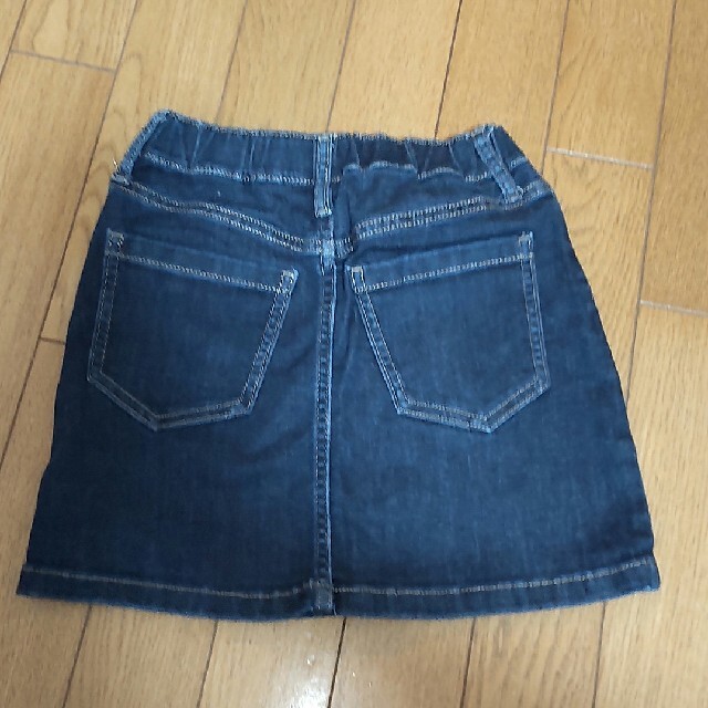 UNIQLO(ユニクロ)のUNIQLOkidsジーンズスカート120 キッズ/ベビー/マタニティのキッズ服女の子用(90cm~)(スカート)の商品写真