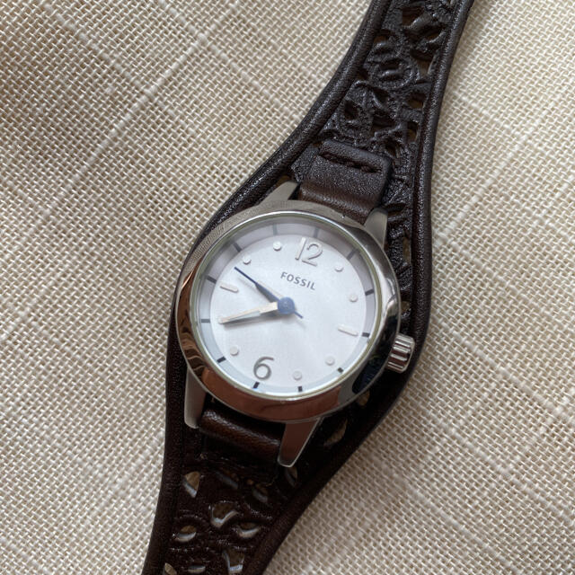 FOSSIL(フォッシル)のFossil 革ベルト腕時計 レディースのファッション小物(腕時計)の商品写真