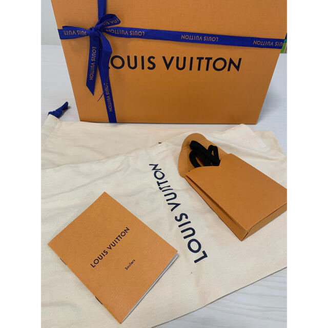 LOUIS VUITTON(ルイヴィトン)の【美品】ヴィトン レディース スニーカー レディースの靴/シューズ(スニーカー)の商品写真