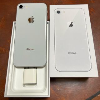 アップル(Apple)のiphone8 64GB ホワイト　 SIMフリー(スマートフォン本体)