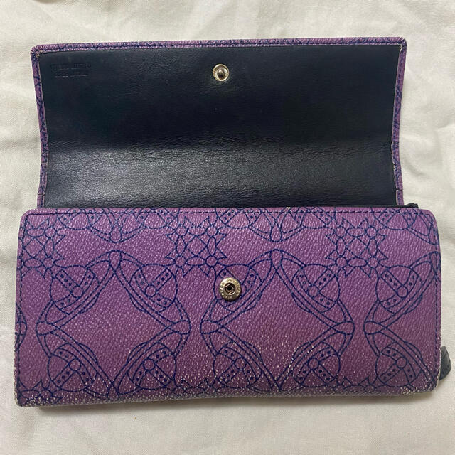 Vivienne Westwood(ヴィヴィアンウエストウッド)のVivienne Westwood 長財布 紫 オーブ柄 レディースのファッション小物(財布)の商品写真